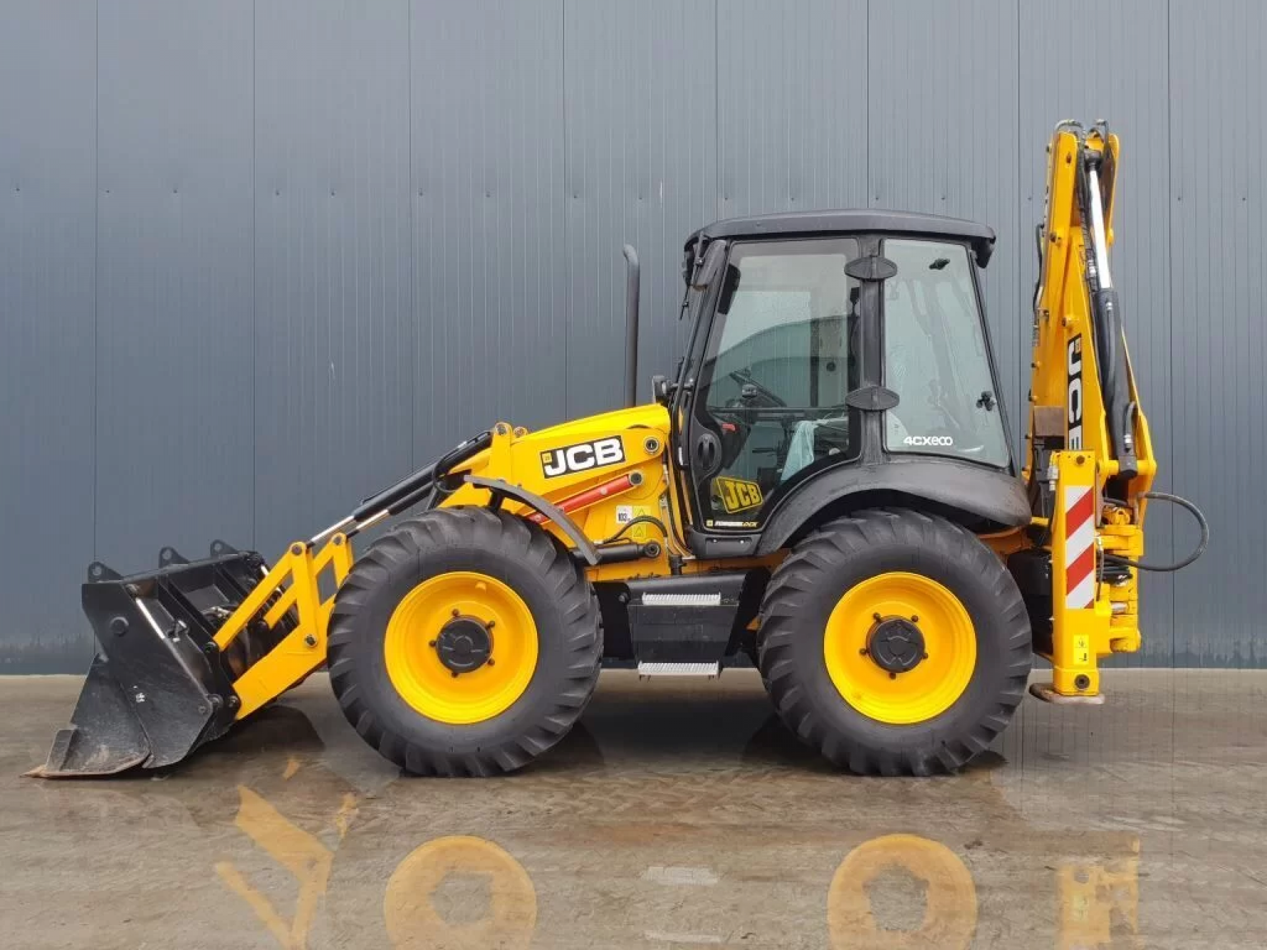JCB 4CX