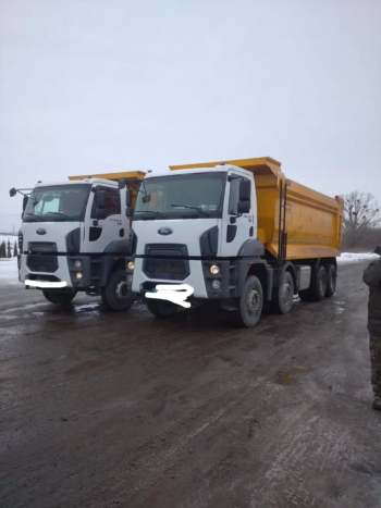 Самоскиди Ford, 4 осі. Кузов 30 м3. 5 шт.